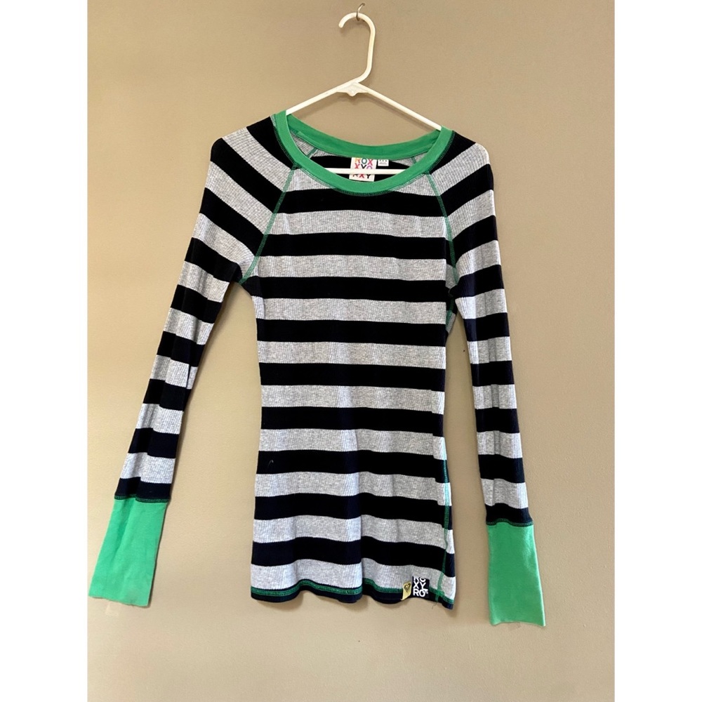 Woman’s long sleeve shirt